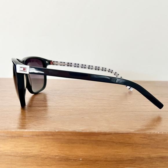 Tommy Hilfiger Square Sunglasses Black Stripes Brown Lens Men's TH 1044/S - Picture 4 of 9